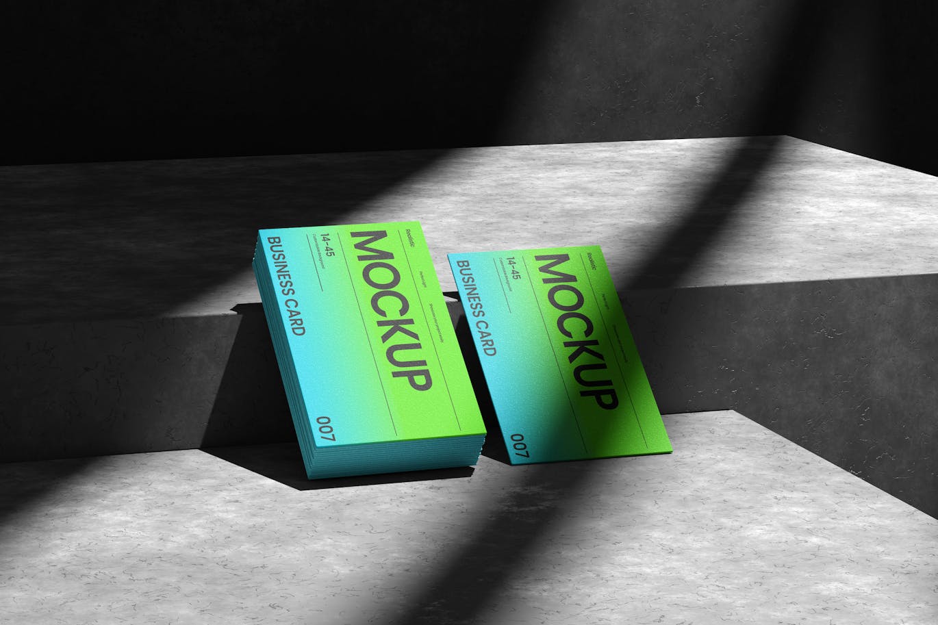 具有具体背景的名片样机 (PSD)