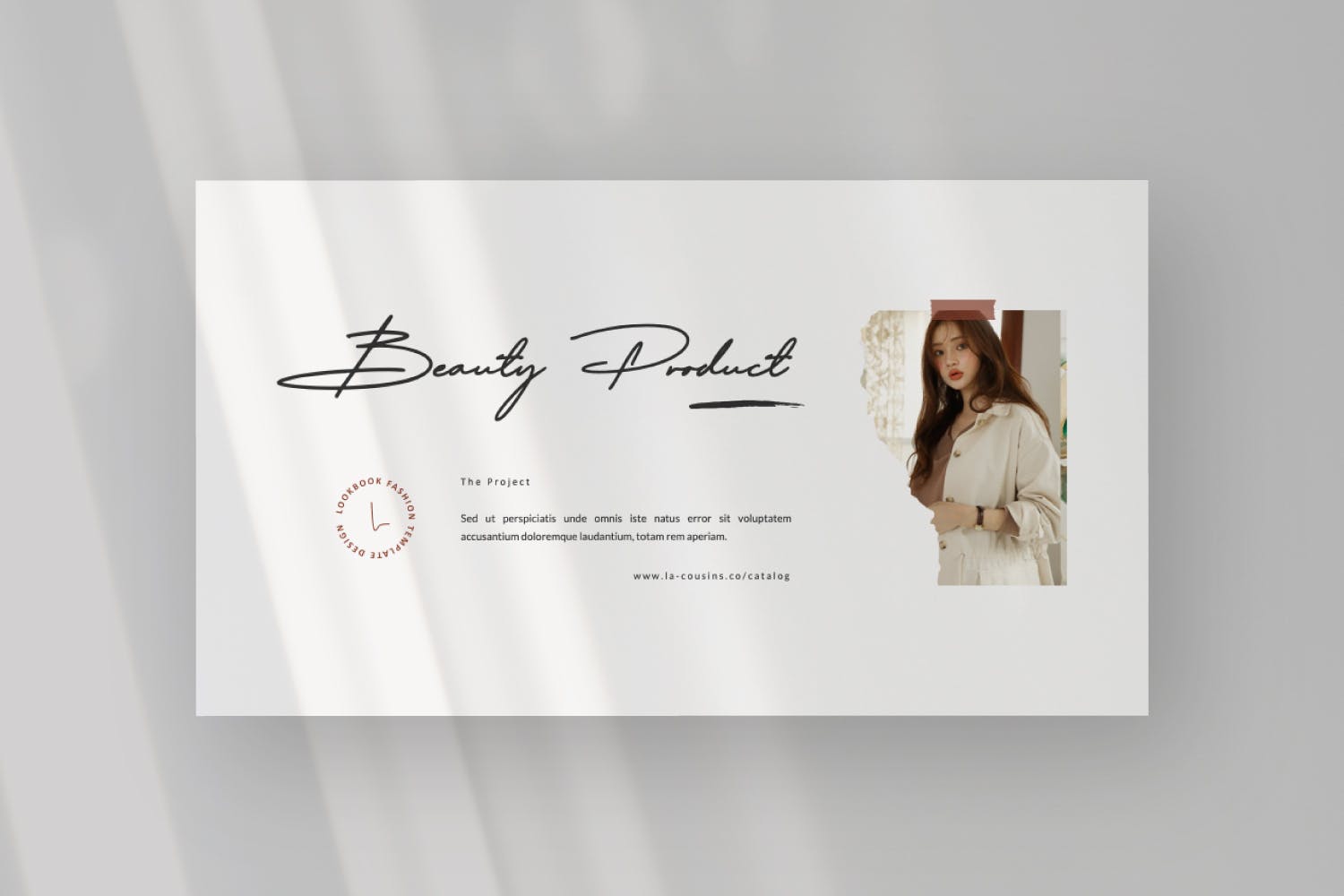 极简主义时尚品牌介绍PPT模板（PPTX）